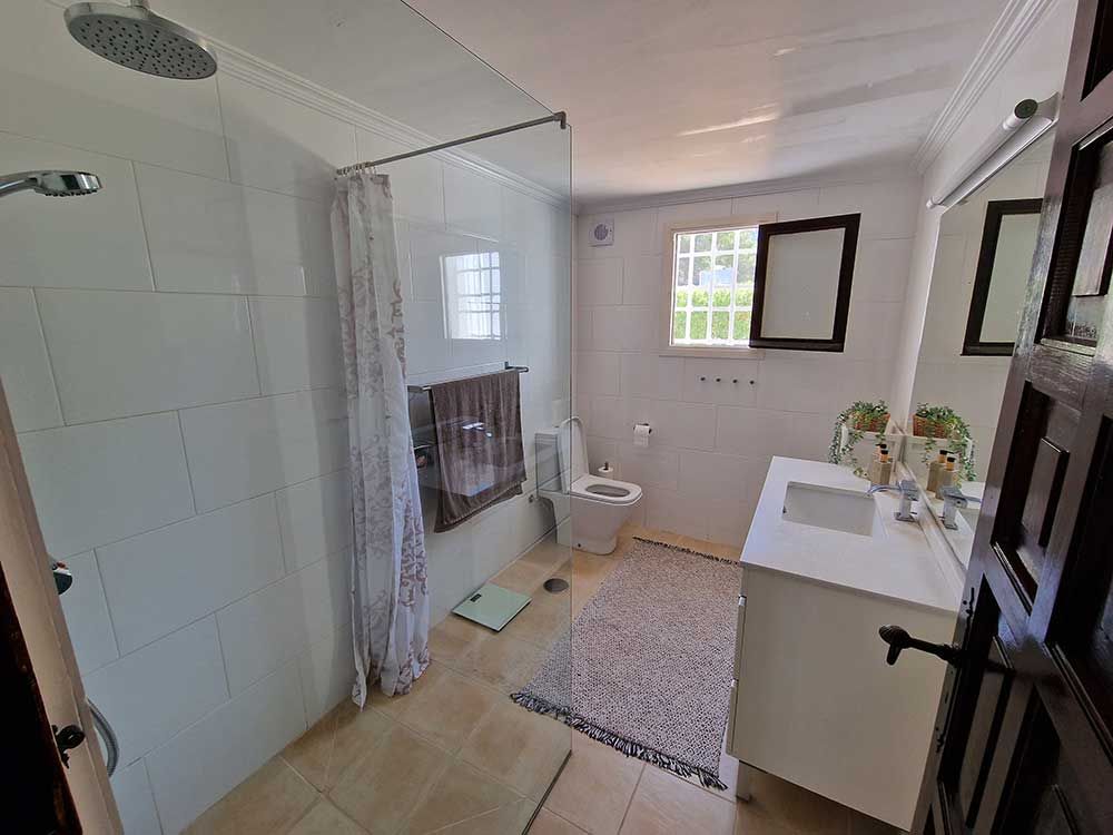 Badkamer vakantiehuis Costa Blanca Spanje